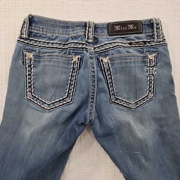 Miss Me Women’s Jeans Size 25 Signature Rise Boot Cut Denim Rhinestone Contrast - Picture 13 of 16